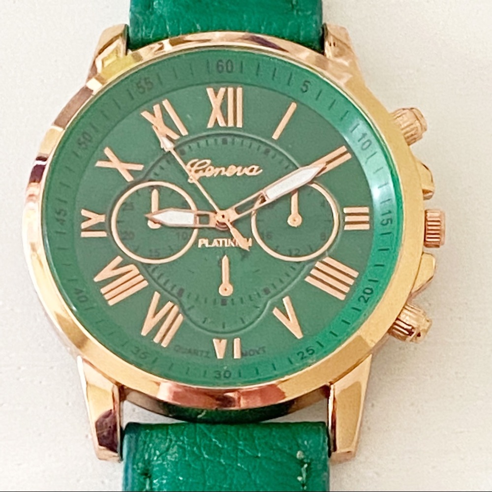 Geneva Platinum - Vibrant Green Watch with Faux Leather Strap - Picture 3 of 8